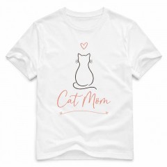 Personalized Cat Mom Floral Wreath T-Shirt, Custom Name Pet Lover, Cat Mom Gift | Trinmama